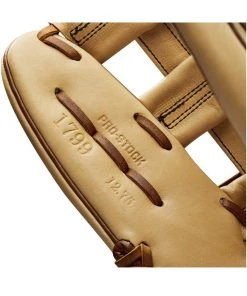 Wilson 2022 A2000 1799 Outfield Baseball Glove - 12.75