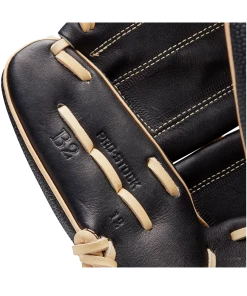 Wilson 2022 A2000 B2SS Pitcher's Baseball Glove - 12" 17 Wilson 2022 A2000 B2SS Pitcher's Baseball Glove - 12
