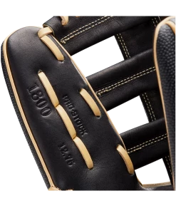 Wilson A2000 1800SS SuperSkin Outfield Baseball Glove - 12.75" 17 Wilson A2000 1800SS SuperSkin Outfield Baseball Glove - 12.75