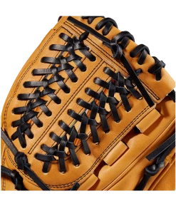 Wilson 2023 A2K D33 Pitchers/Infield Baseball Glove - 11.75