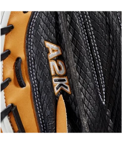 Wilson 2023 A2K M1DSS Baseball Catchers Mitt - 33.5